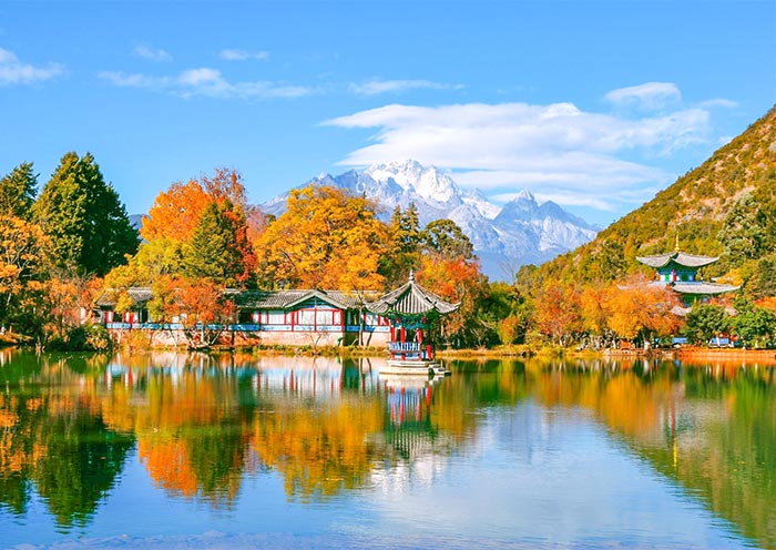 Best Time to Visit Lijiang: March to April & Late October to December